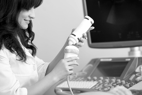preparing ultrasound scan
